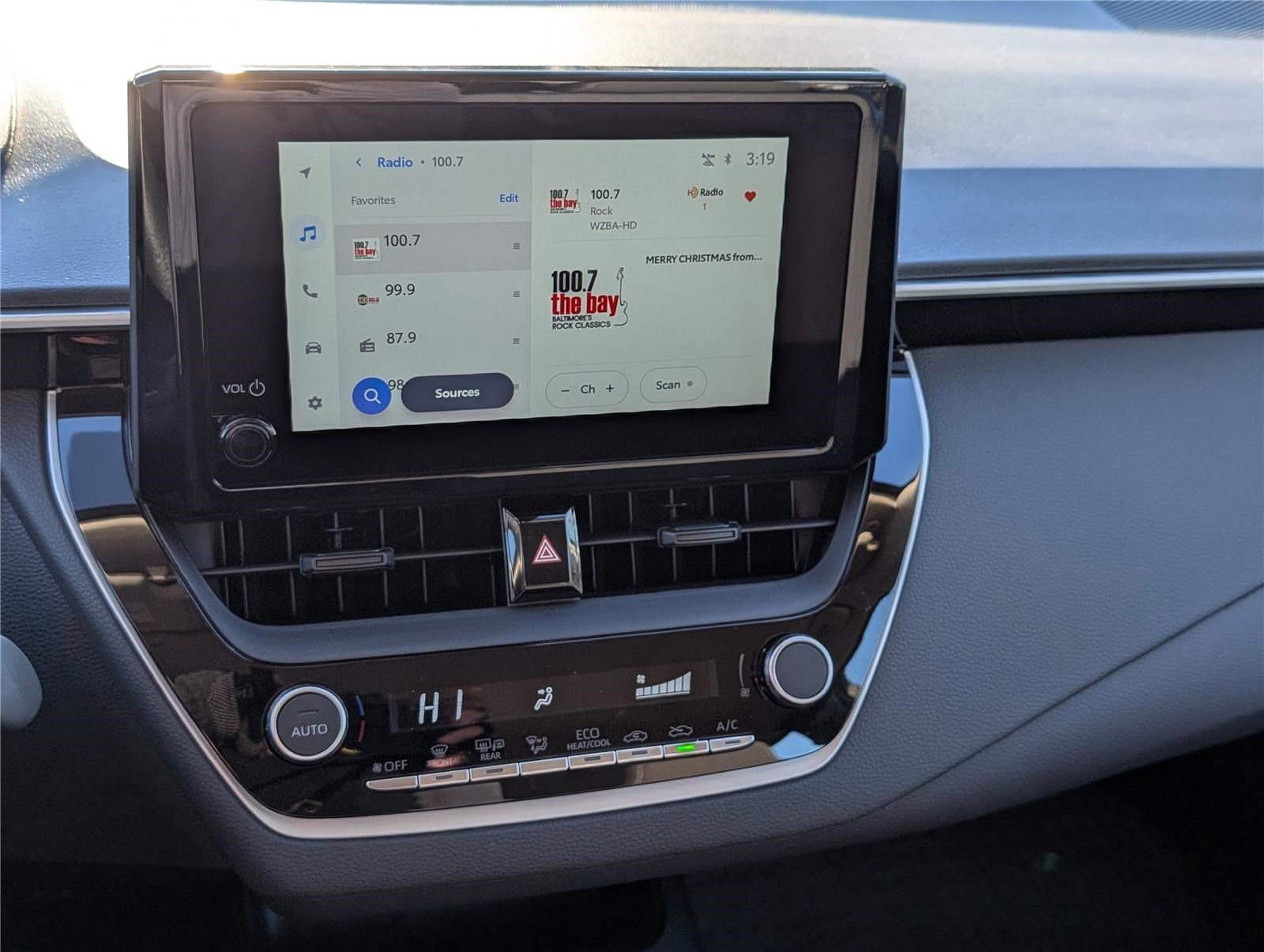 Used 2026 Toyota Corolla LE image 22