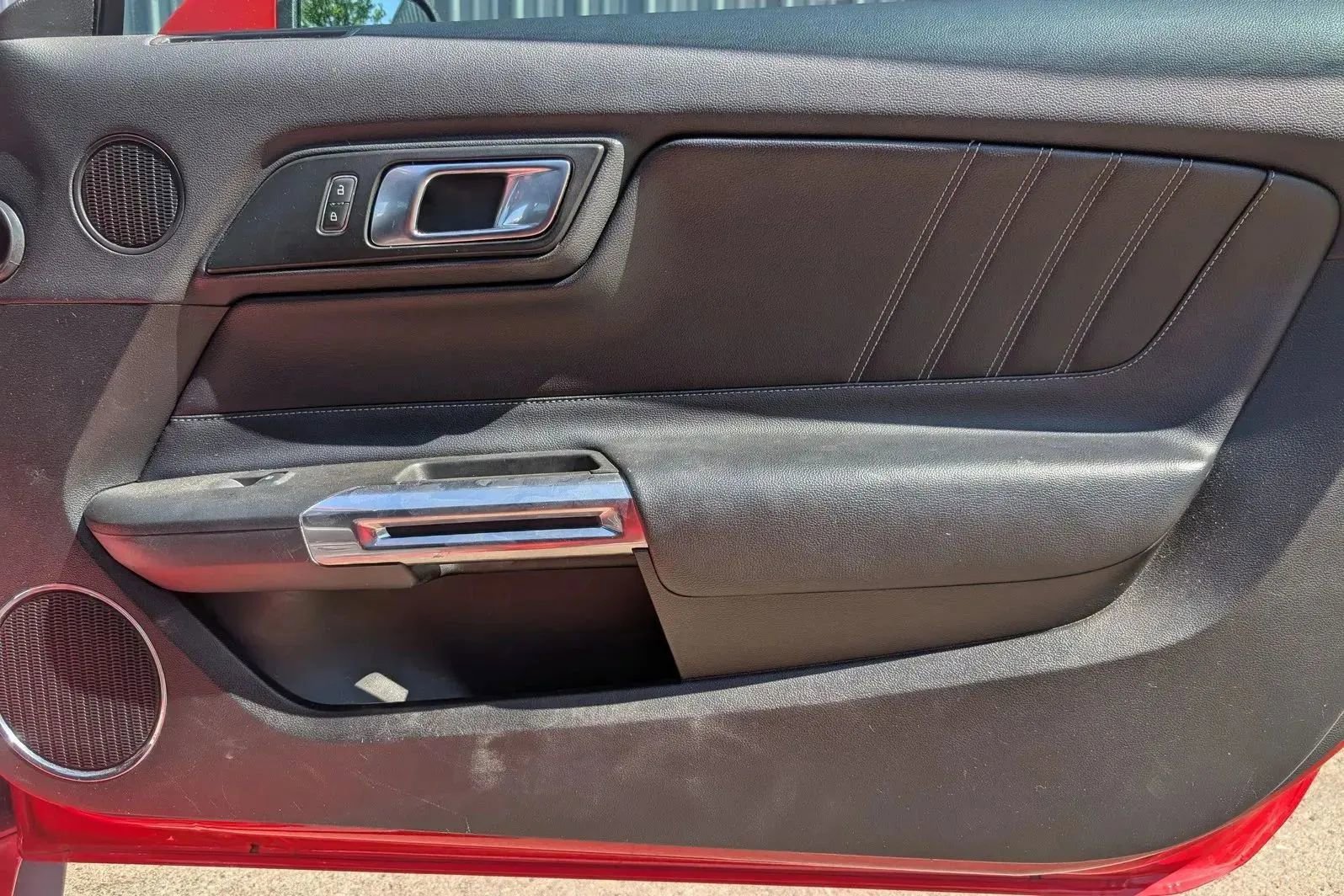 Used 2021 Ford Mustang Premium image 18