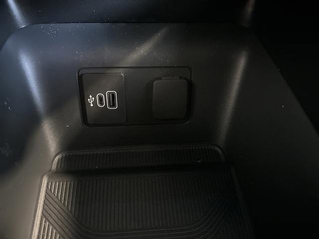 New 2026 Ford Explorer Active w/ Active Comfort Package AWD/4WD image 22