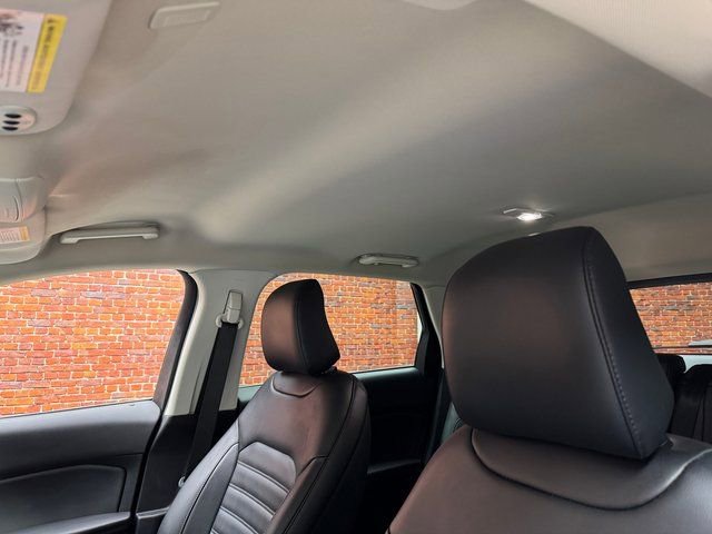Certified 2022 Ford Edge SEL w/ Convenience Package image 7