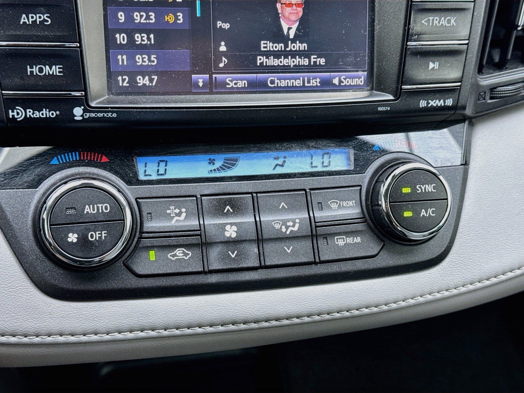 Used 2017 Toyota RAV4 XLE w/ Plus Special Value Package FWD image 12