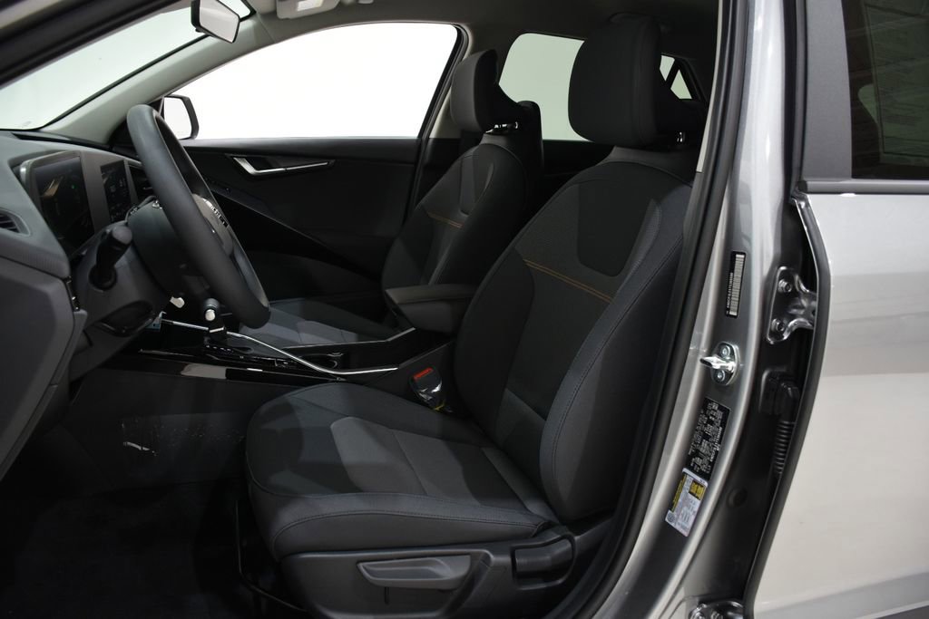 New 2026 Kia Niro LX image 22