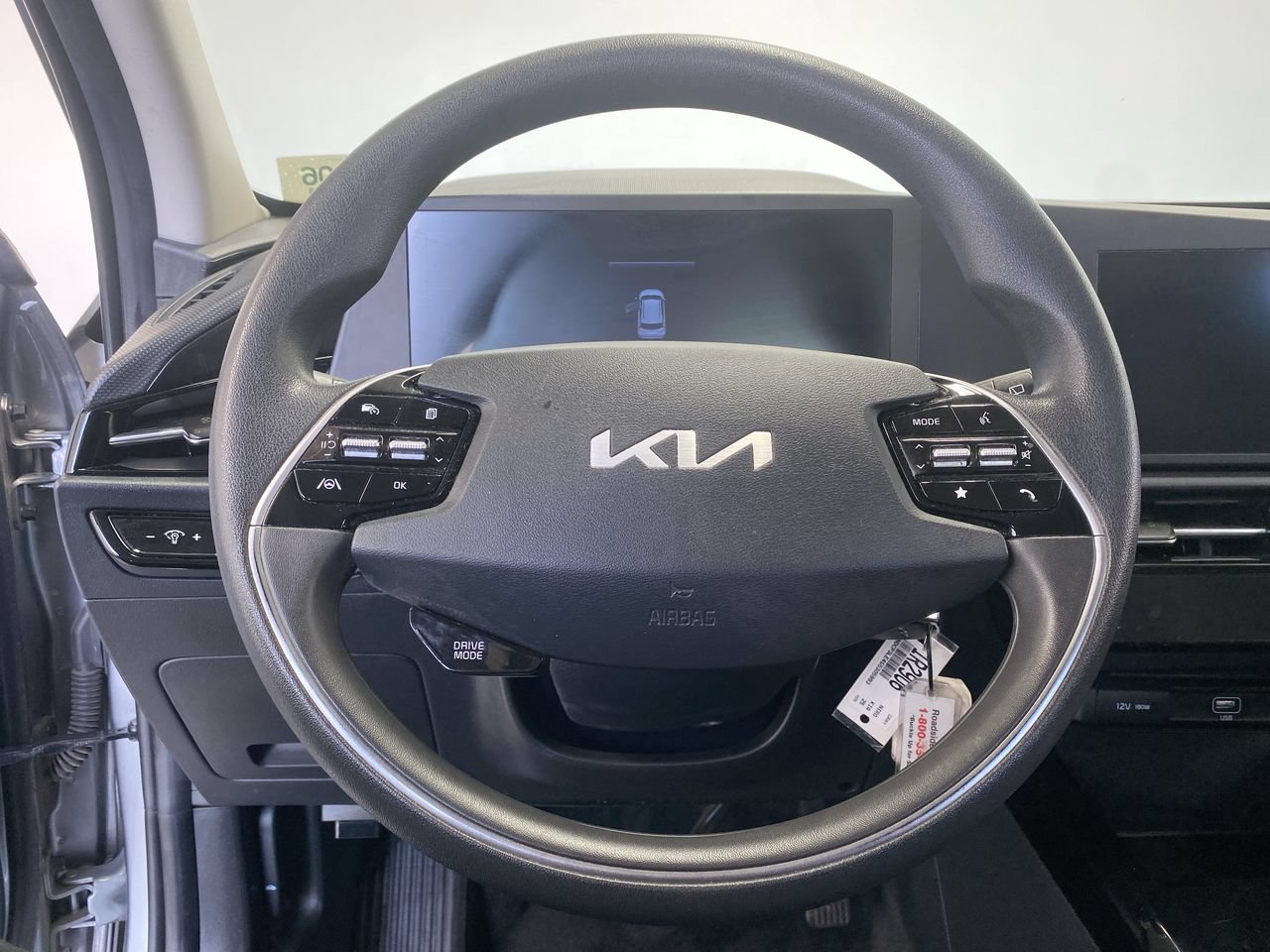 Certified 2025 Kia Niro LX FWD image 21