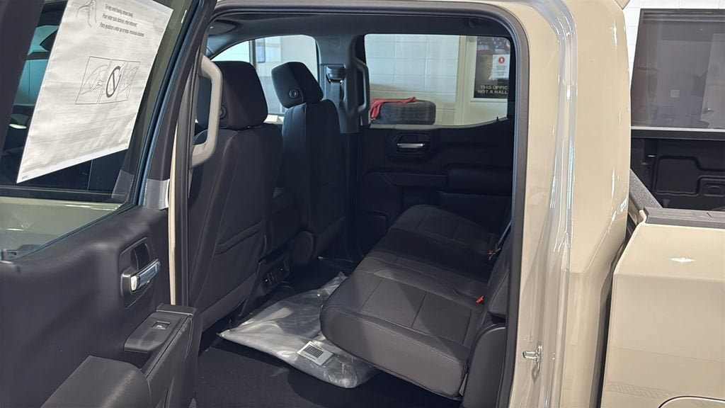 New 2026 GMC Sierra 1500 Pro w/ Graphite Edition AWD/4WD image 17