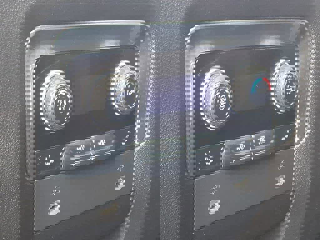 Used 2022 Chevrolet Tahoe Premier image 23