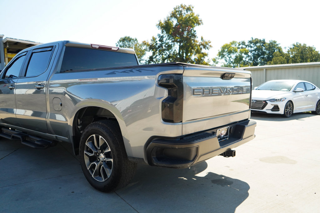 Used 2025 Chevrolet Silverado 1500 LT AWD/4WD image 21