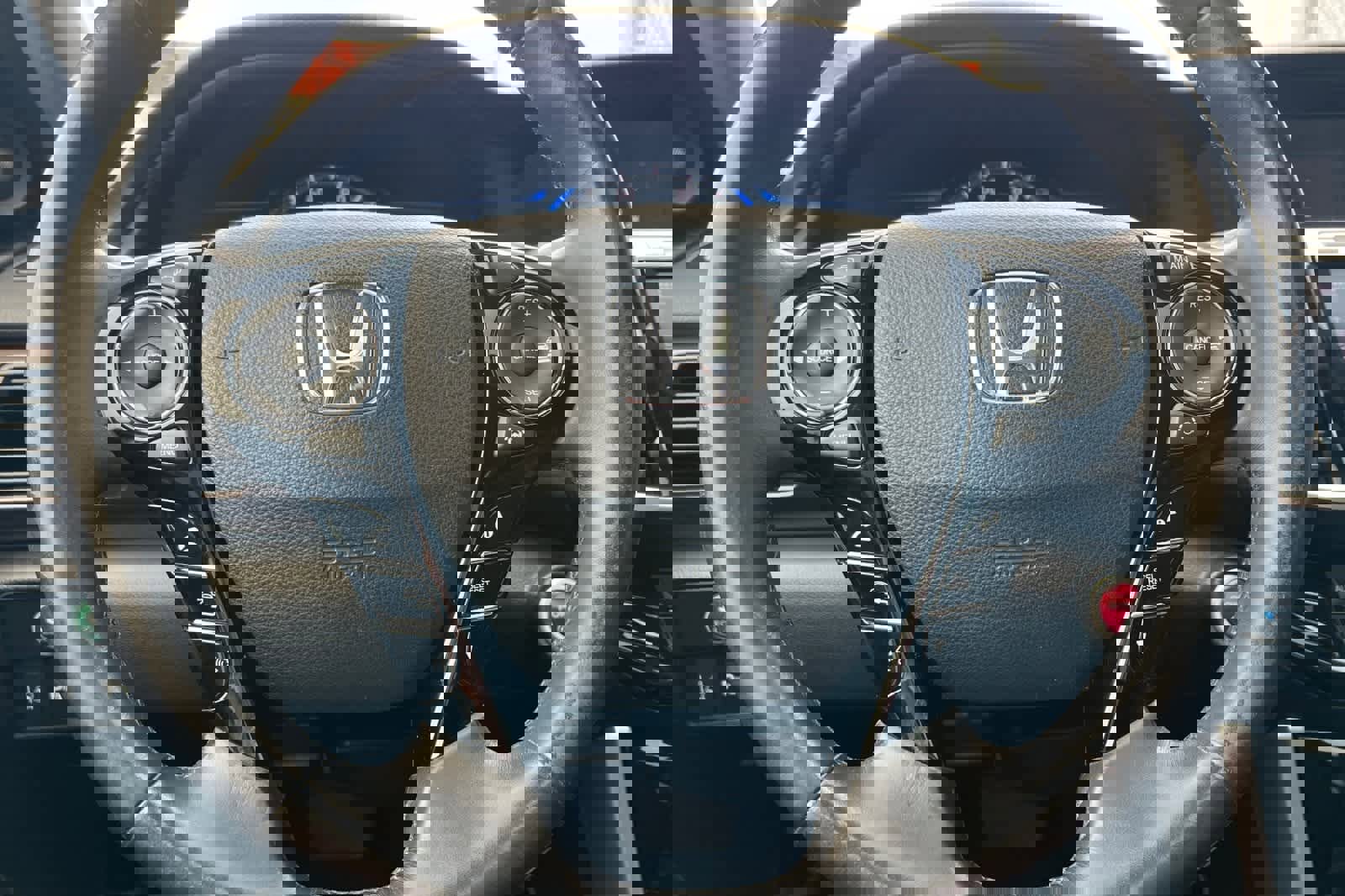 Used 2017 Honda Accord Touring image 25