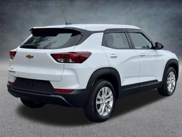 Used 2023 Chevrolet TrailBlazer LS image 3