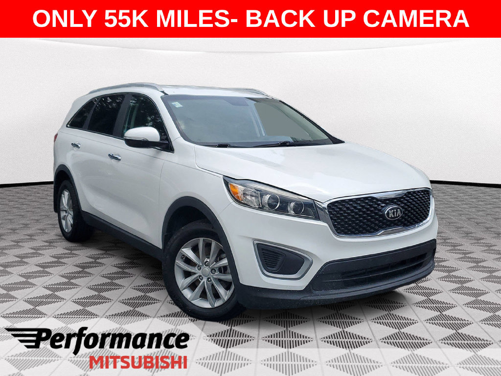 Used 2017 Kia Sorento FWD image 1