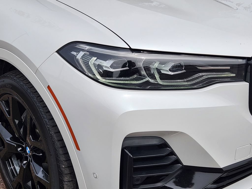 Used 2020 BMW X7 xDrive40i w/ Premium Package AWD/4WD image 28
