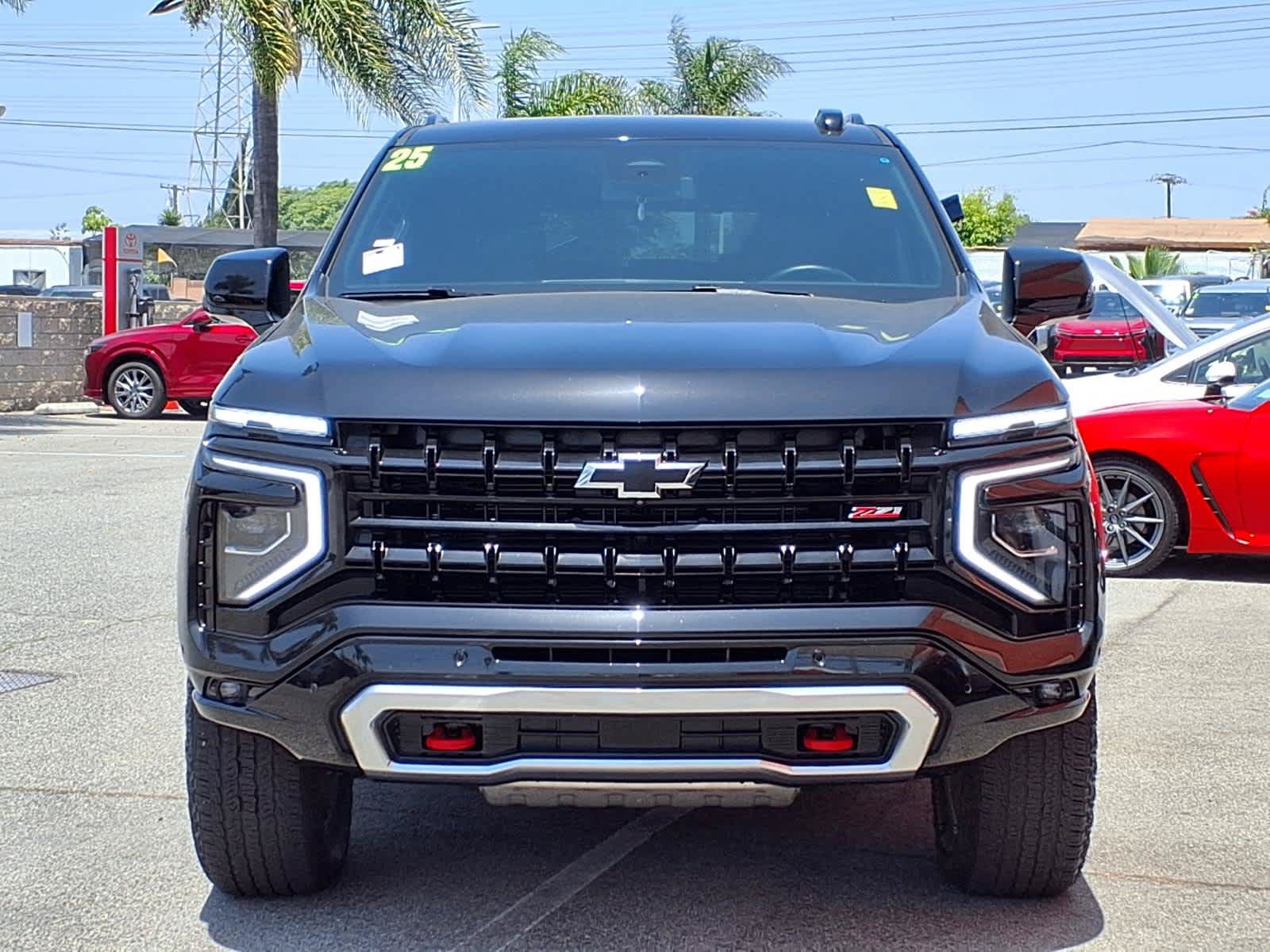 Used 2025 Chevrolet Tahoe Z71 AWD/4WD image 2