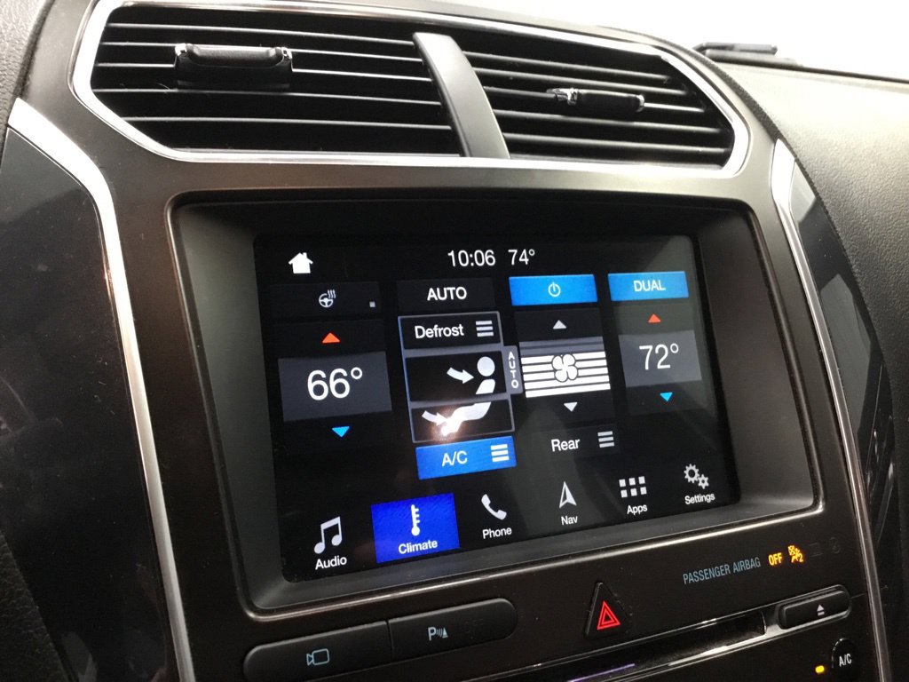 Used 2018 Ford Explorer Sport AWD/4WD image 25