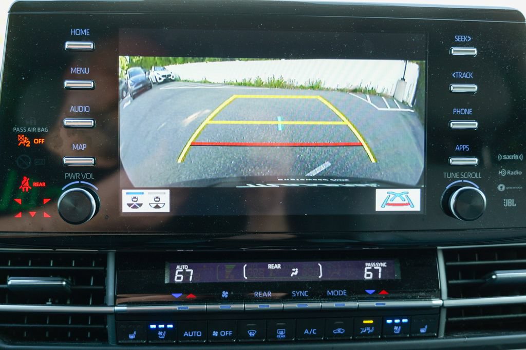 Used 2023 Toyota Sienna Limited AWD/4WD image 55
