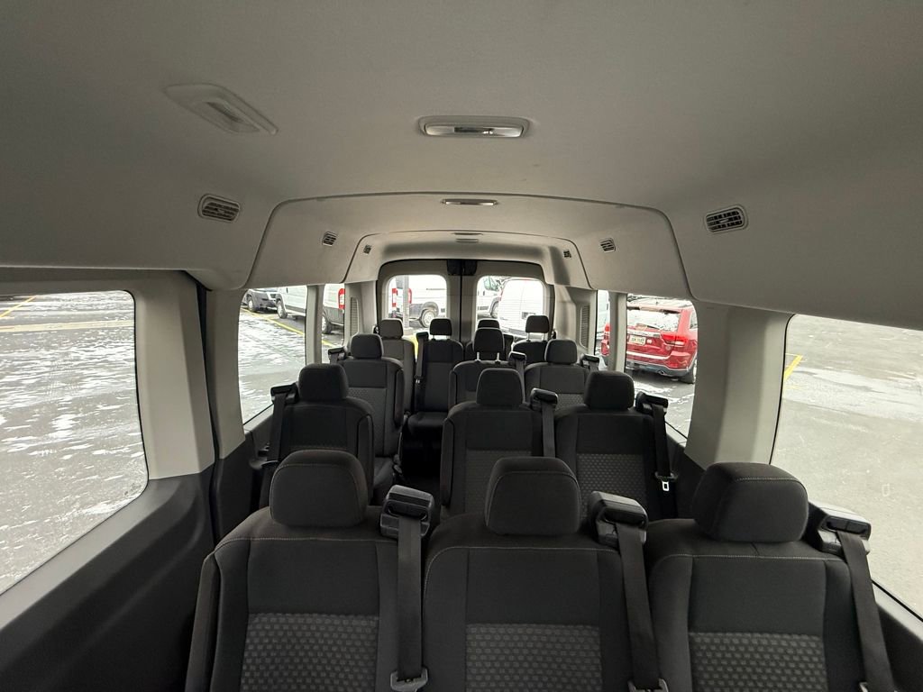 Used 2023 Ford Transit 350 XLT image 23