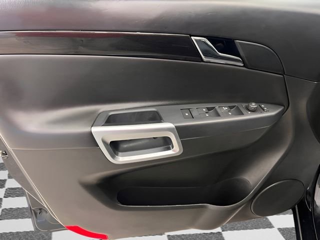 Used 2013 Chevrolet Captiva Sport LTZ FWD image 12