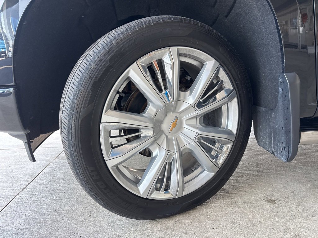 Used 2022 Chevrolet Silverado 1500 High Country w/ High Country Premium Package image 52