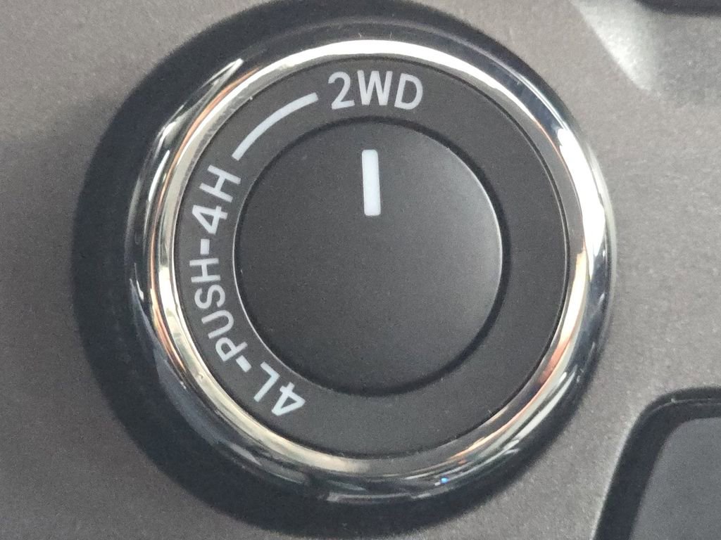 Used 2023 Toyota Tacoma TRD Off-Road w/ Technology Package image 5