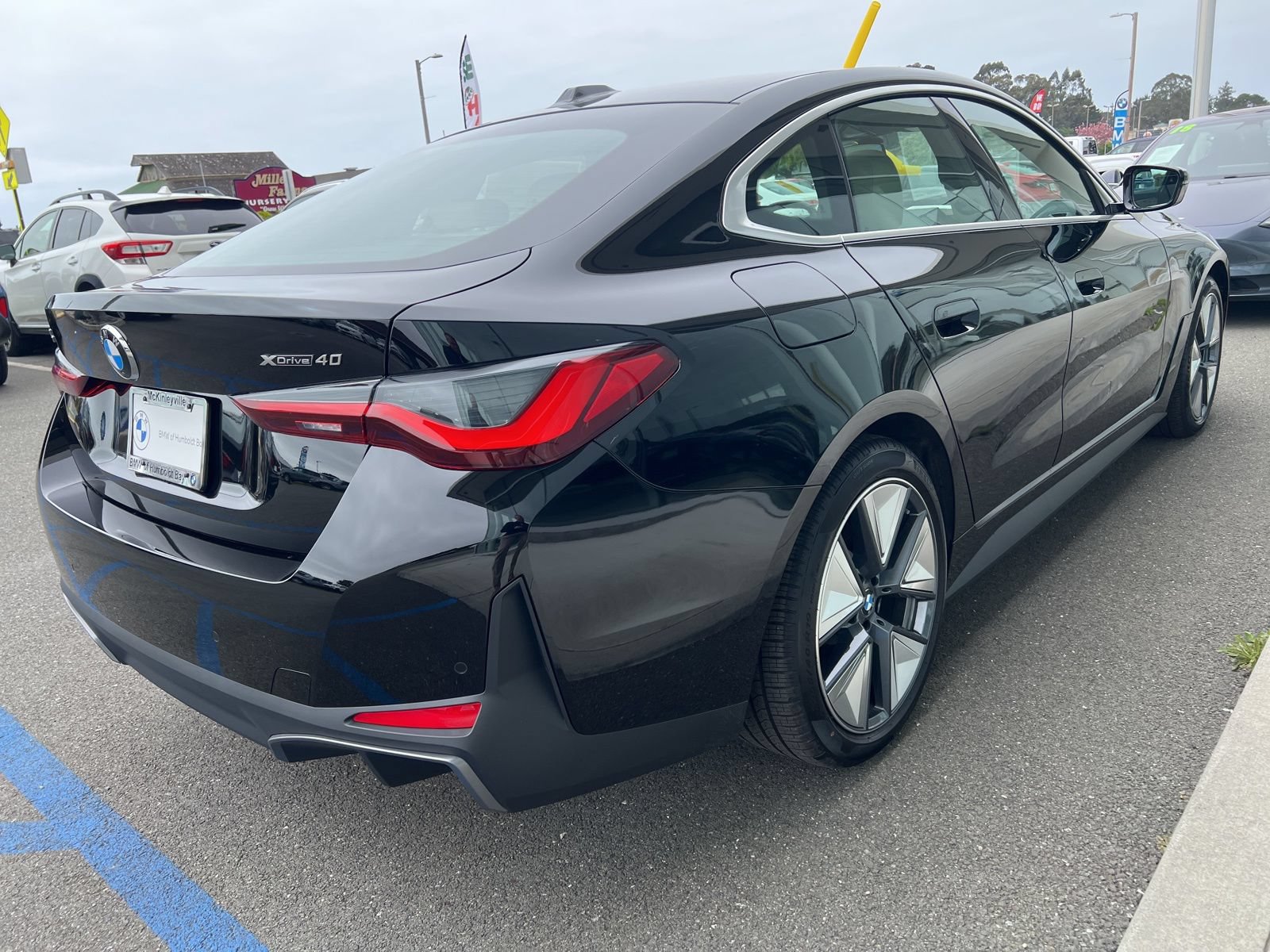 New 2026 BMW i4 xDrive40i AWD/4WD image 6
