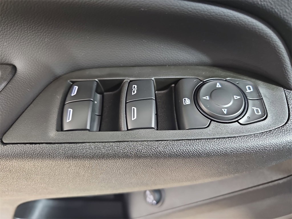 Certified 2024 Chevrolet Equinox LT image 40