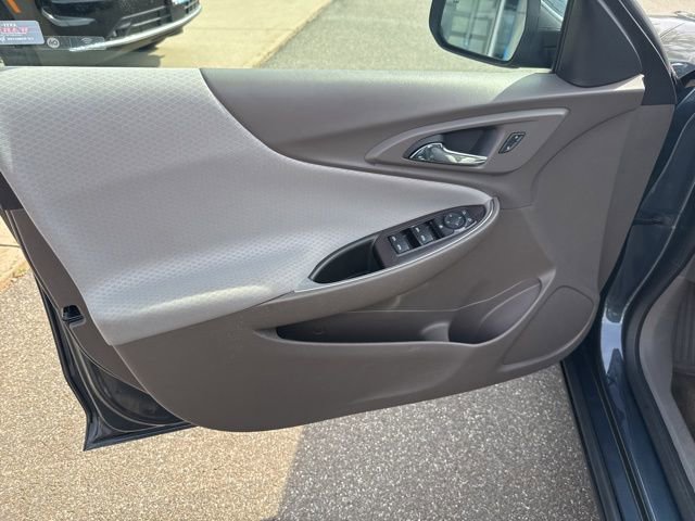 Used 2019 Chevrolet Malibu LT w/ Driver Confidence Package image 17