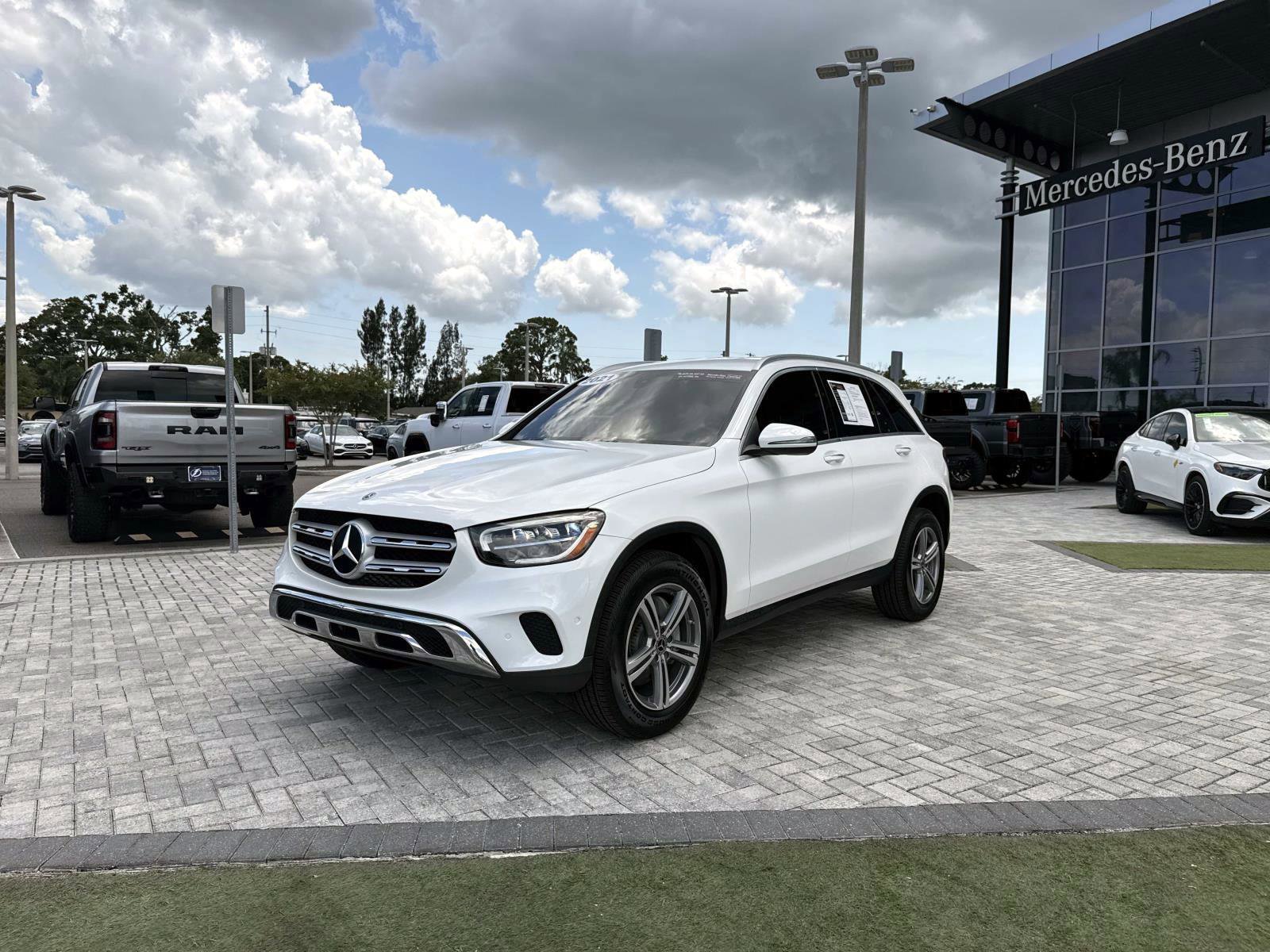 Certified 2021 Mercedes-Benz GLC 300 image 2