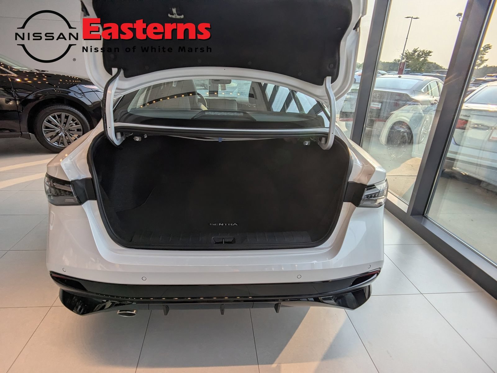 New 2026 Nissan Sentra SR w/ SR Premium Package FWD image 9