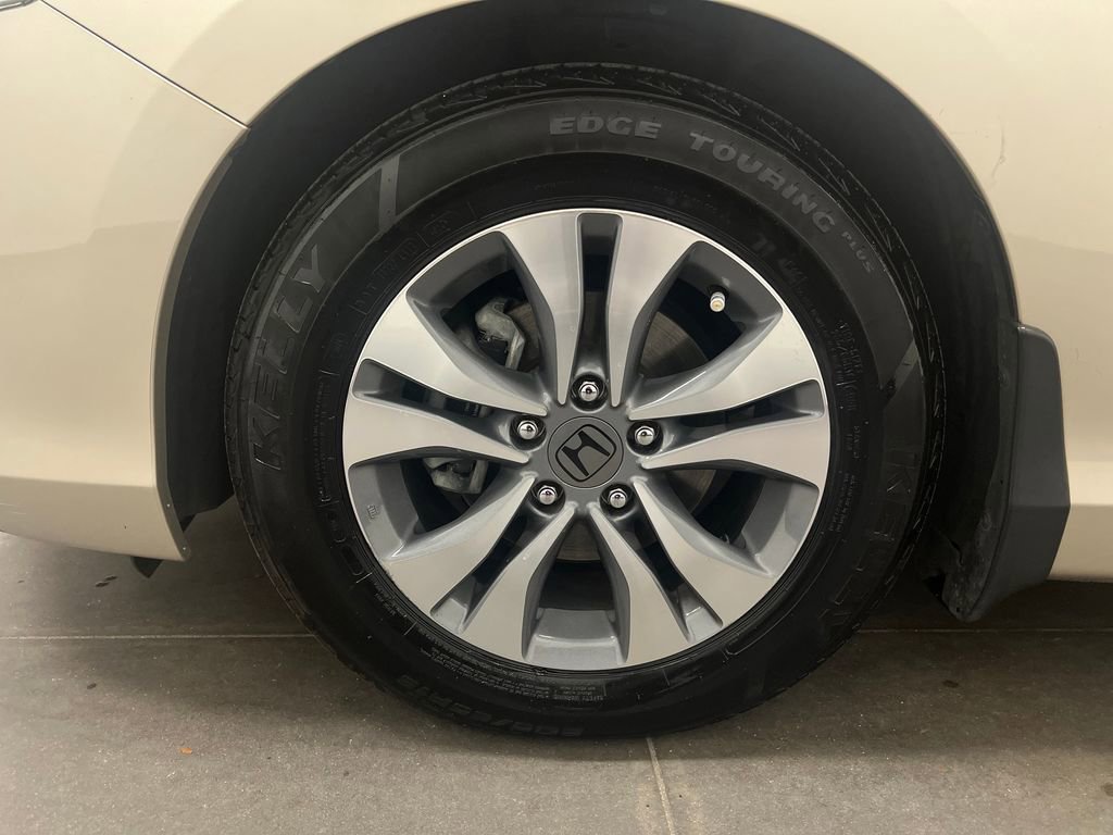 Used 2015 Honda Accord LX image 30