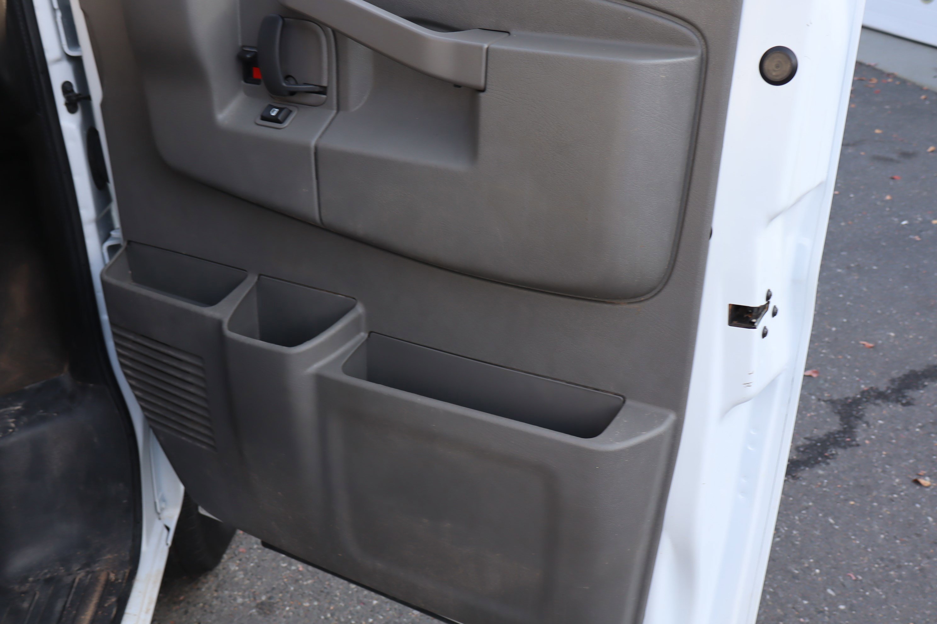 Used 2024 Chevrolet Express 3500 LS image 29