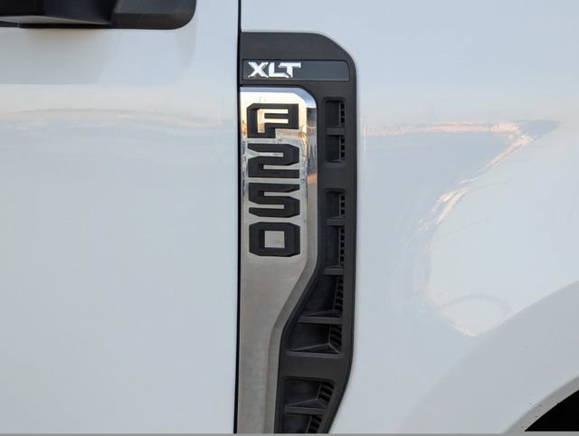 Used 2024 Ford F250 XLT w/ FX4 Off-Road Package AWD/4WD image 11