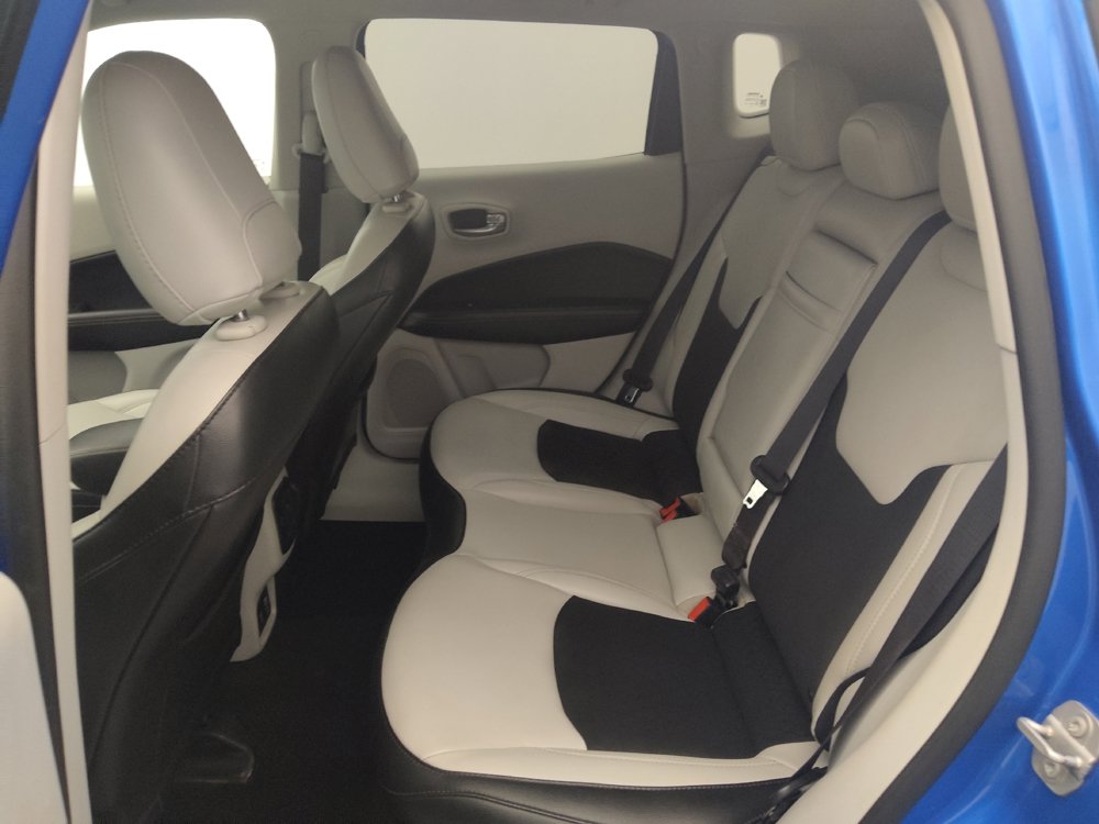Used 2020 Jeep Compass Latitude w/ Popular Equipment Group FWD image 18