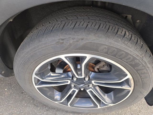 Used 2015 Ford Explorer Sport AWD/4WD image 17