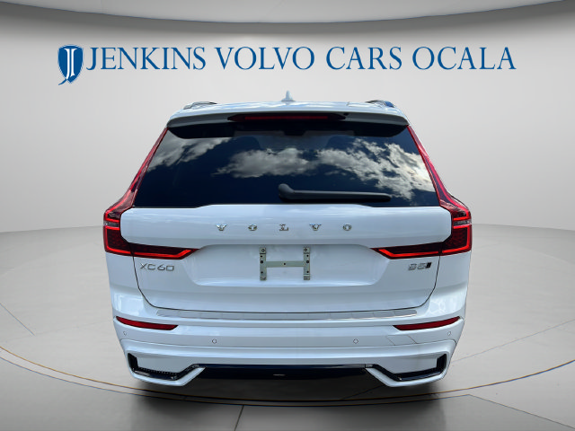 New 2027 Volvo XC60 B5 Core AWD/4WD image 4