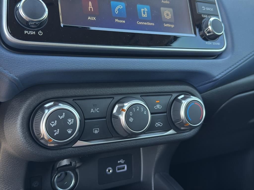 New 2025 Nissan Versa SV image 25