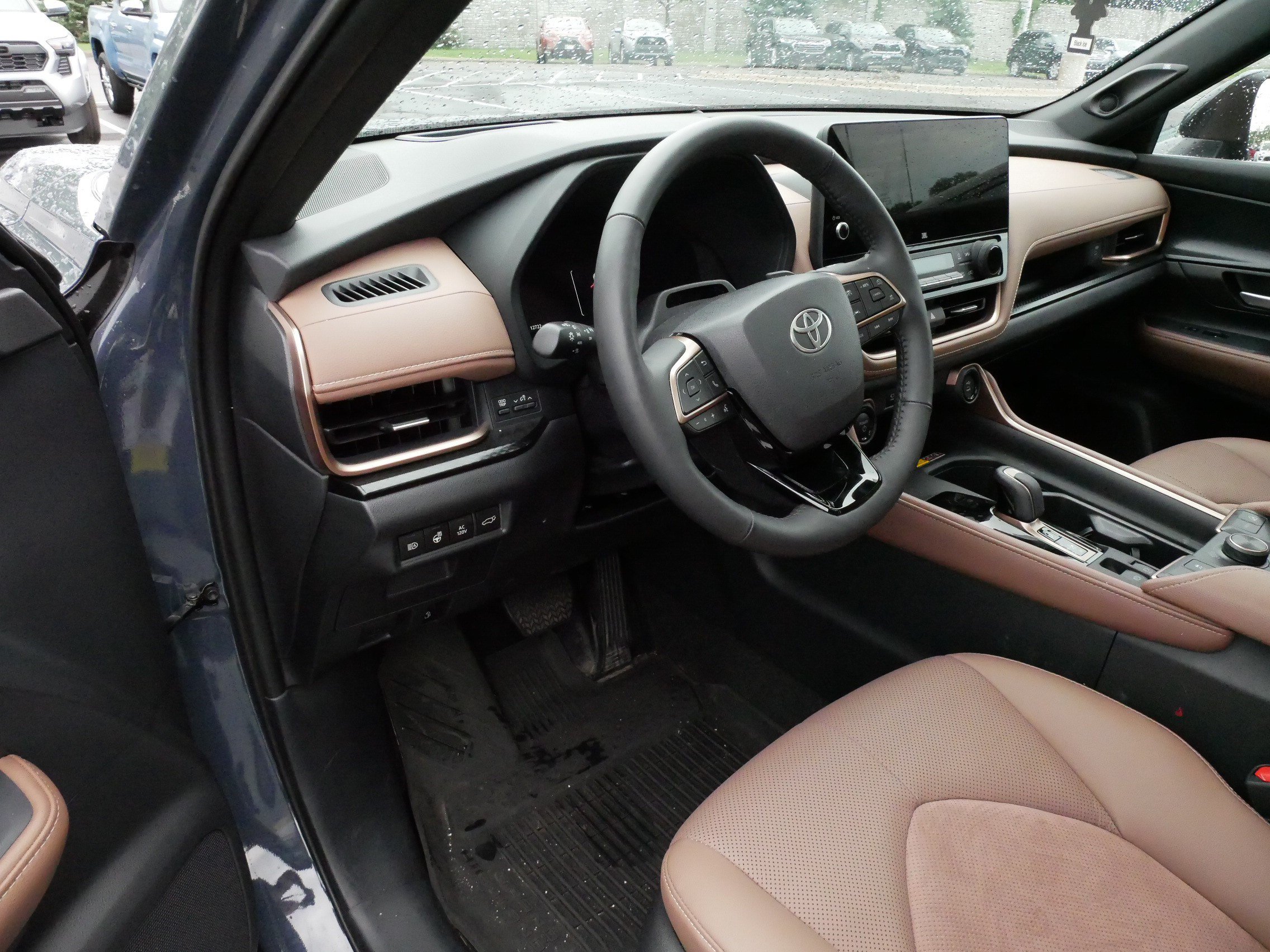 Certified 2026 Toyota Grand Highlander AWD Hybrid image 4