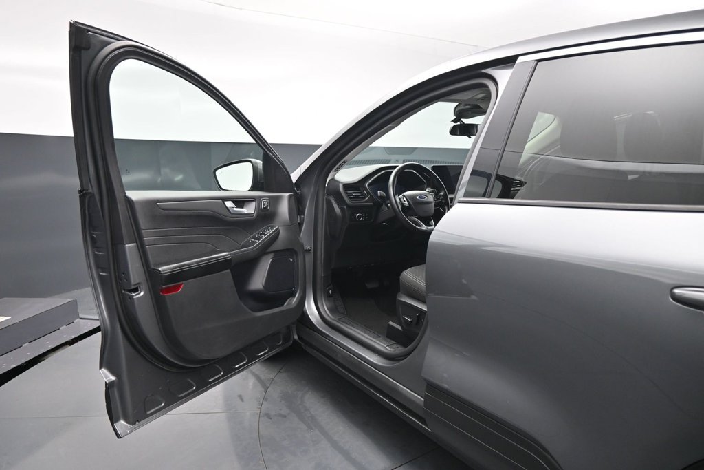 Used 2023 Ford Escape Active w/ Tech Pack #2 FWD image 8