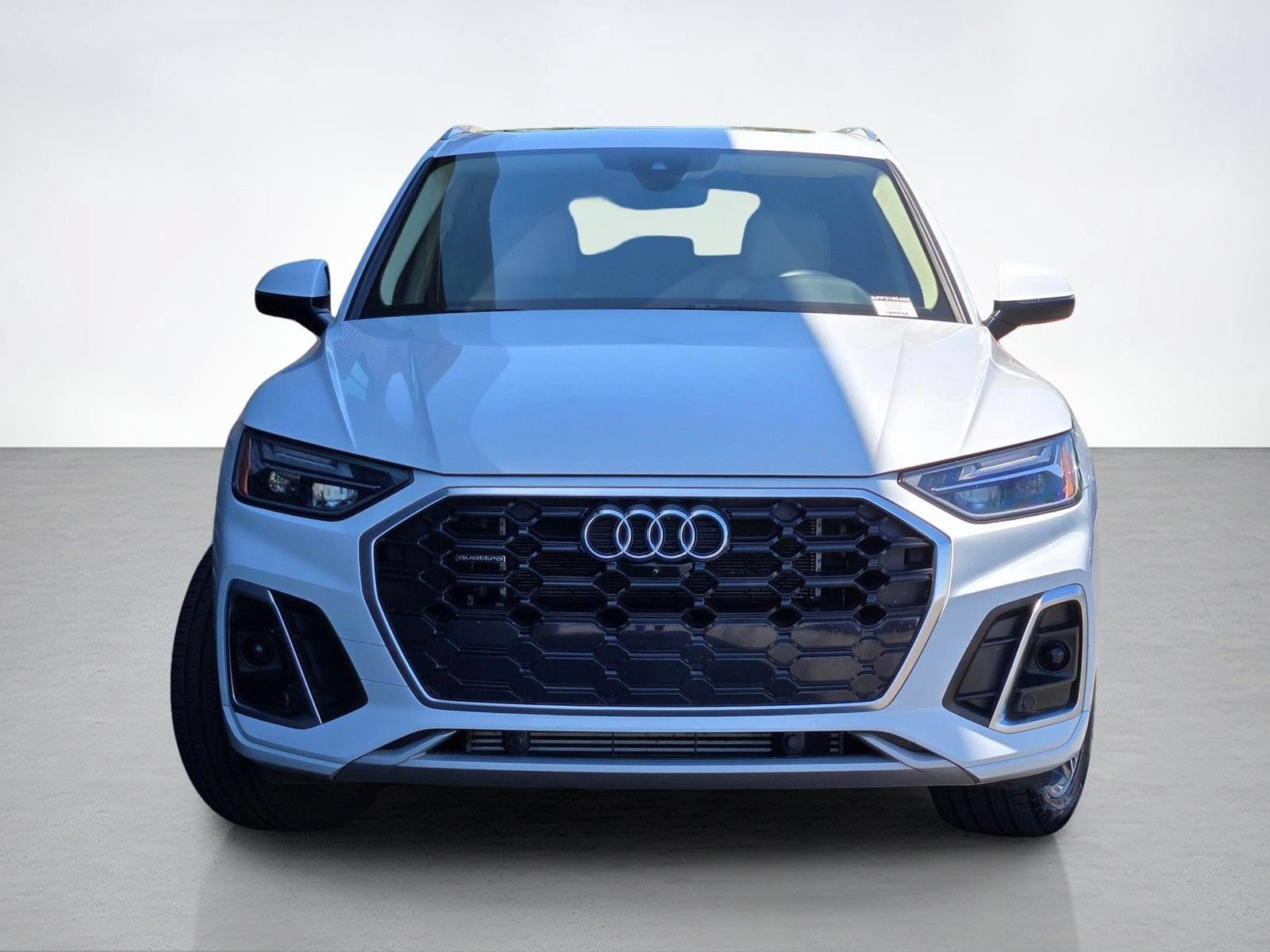 Used 2023 Audi Q5 e Premium Plus w/ Premium Plus Package AWD/4WD image 3