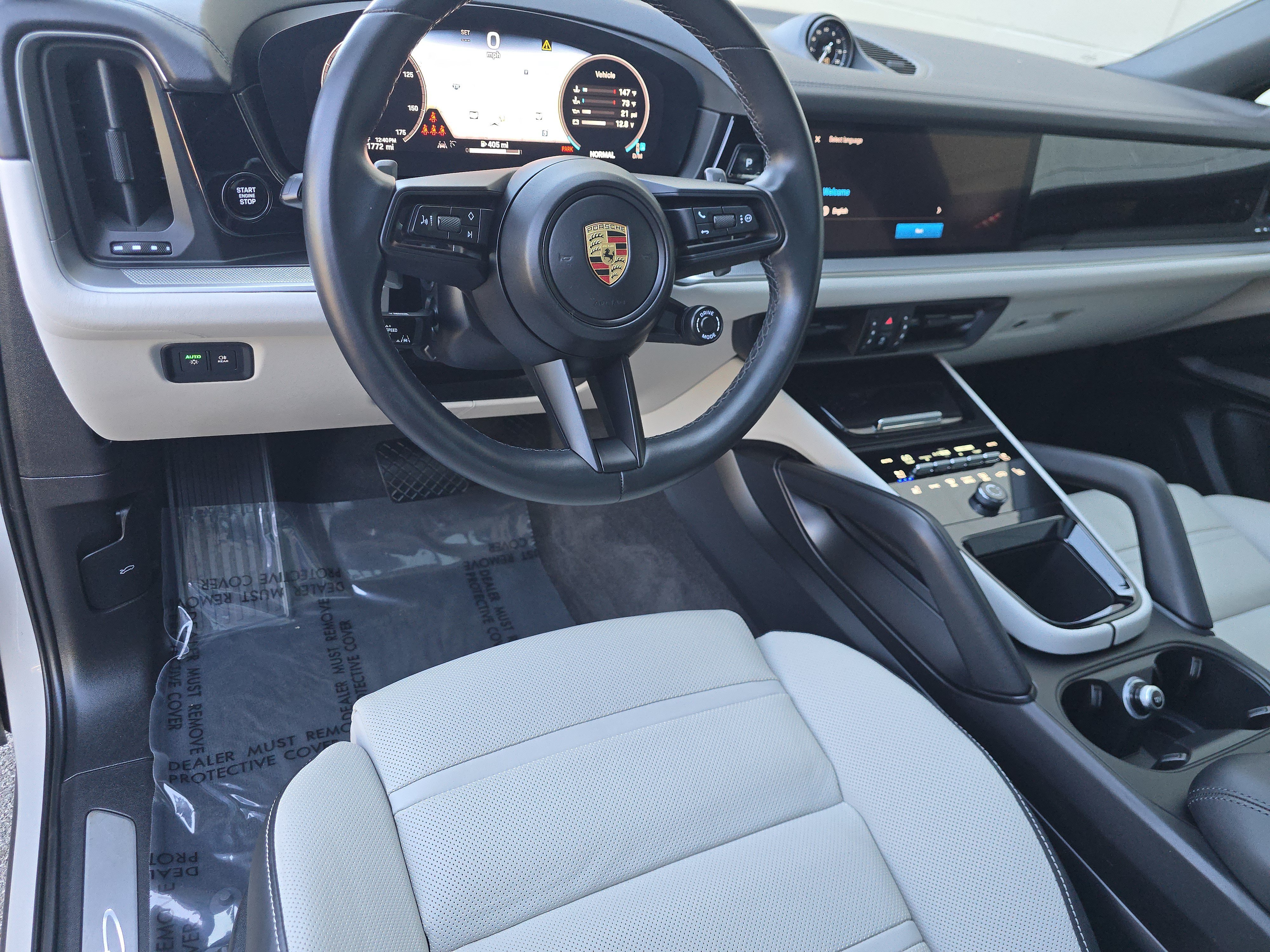 Certified 2024 Porsche Cayenne Coupe AWD/4WD image 4