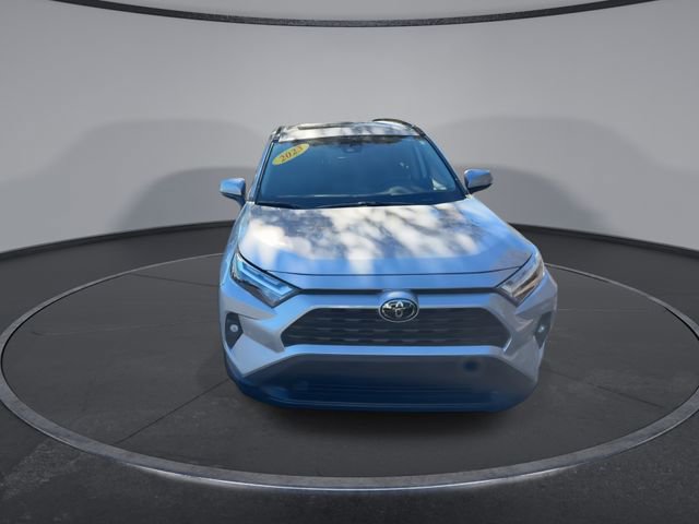 Used 2023 Toyota RAV4 XLE Premium image 6