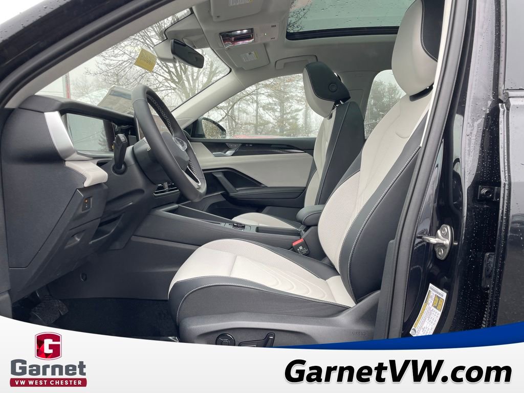 New 2026 Volkswagen Tiguan SE image 9
