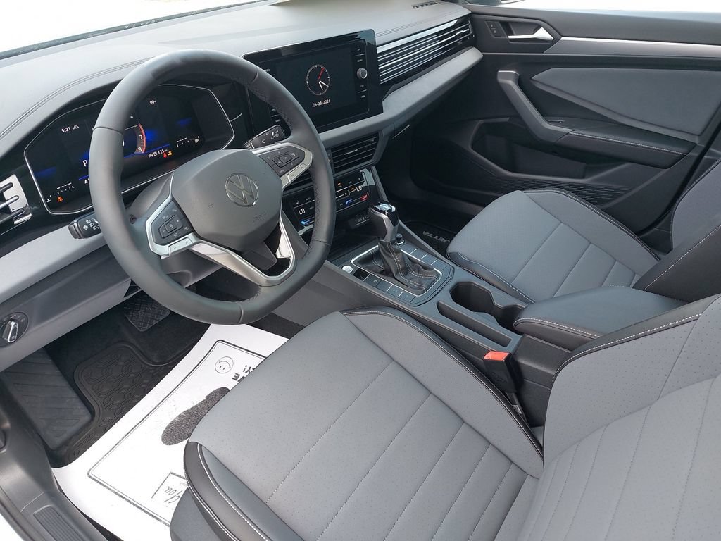 New 2026 Volkswagen Jetta SE FWD image 13