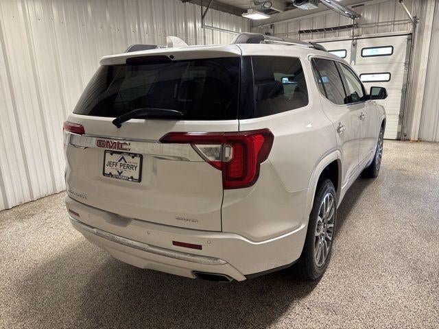 Used 2023 GMC Acadia Denali w/ Denali Ultimate Package AWD/4WD image 4