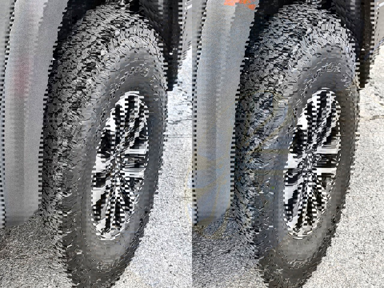 Used 2020 Ford F150 Raptor image 15