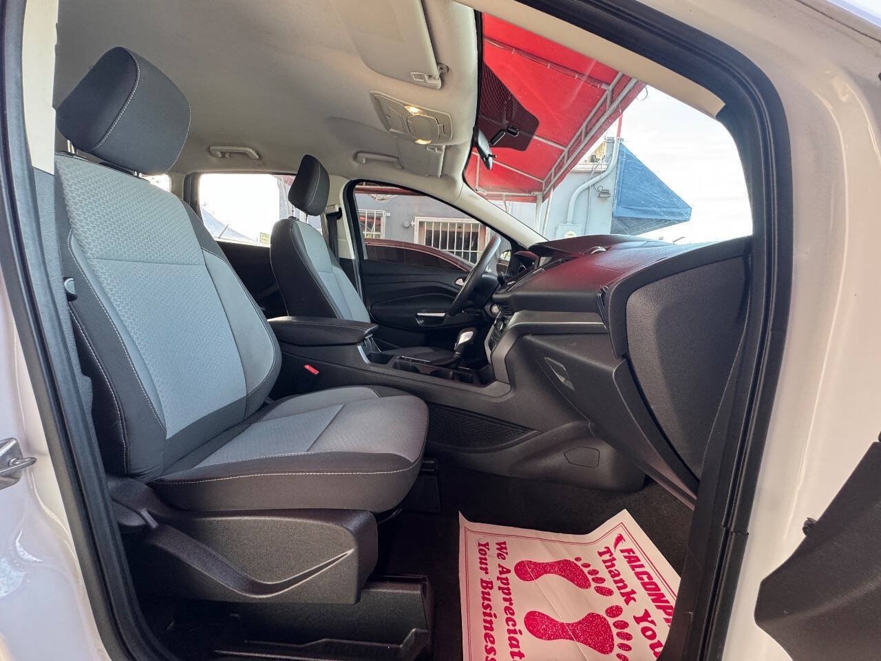 Used 2018 Ford Escape SE w/ SE Sync 3 Package FWD image 8