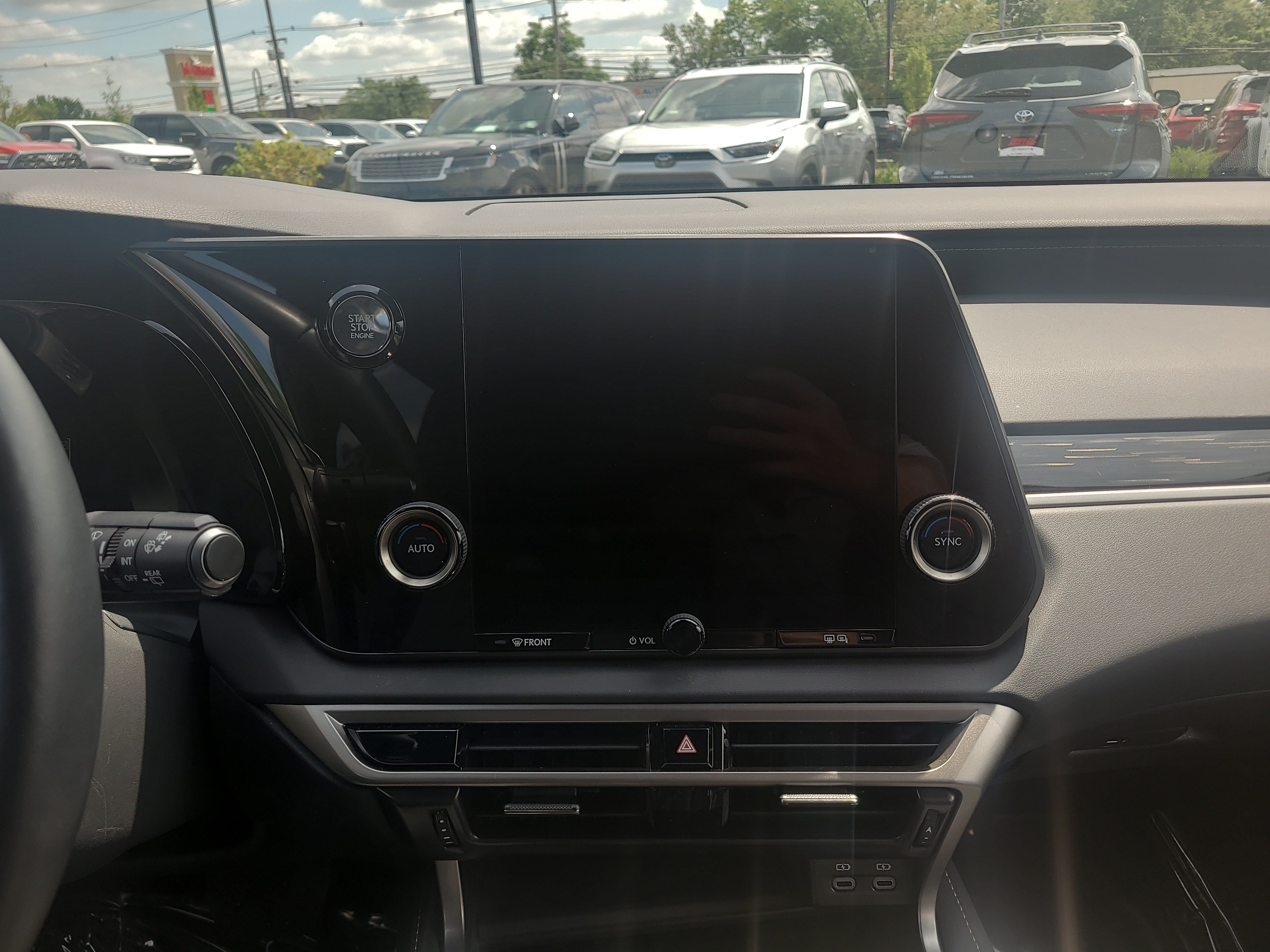 Used 2025 Lexus RX 350 FWD w/ Technology Package image 19