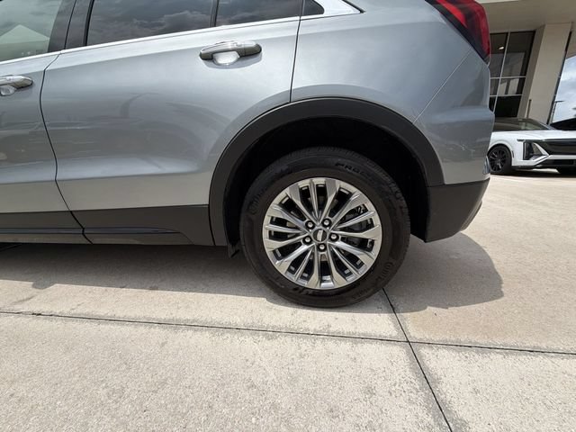 Used 2025 Cadillac XT4 Premium Luxury FWD image 18