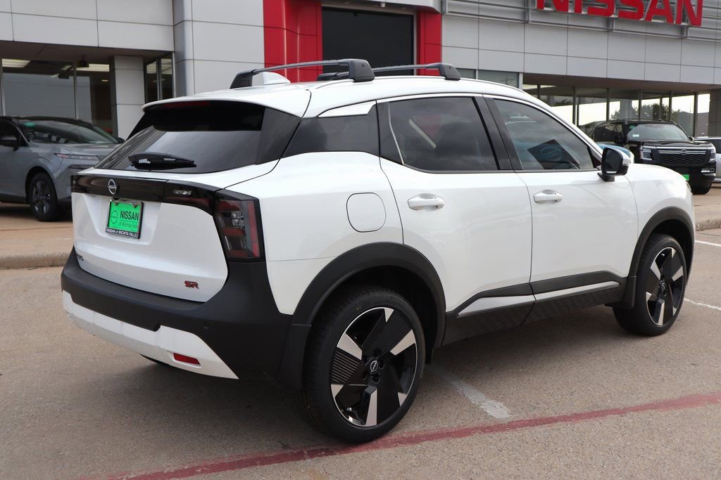 New 2025 Nissan Kicks SR FWD image 6