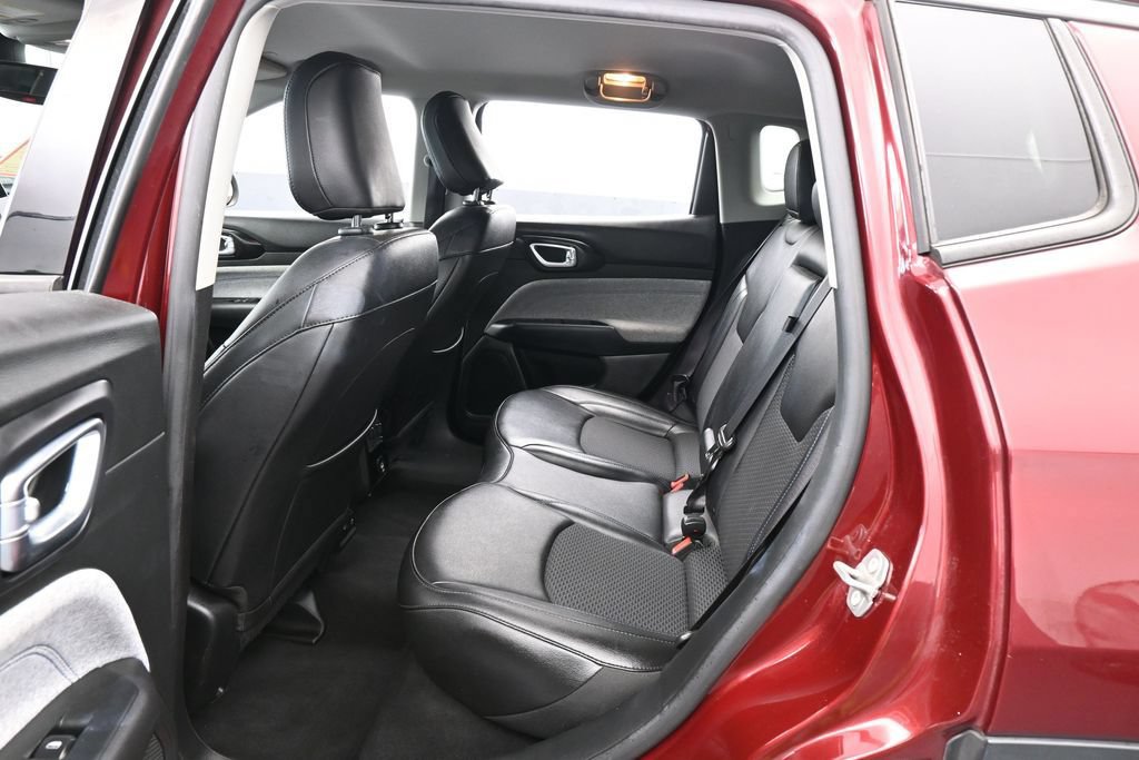 Used 2022 Jeep Compass Latitude AWD/4WD image 25