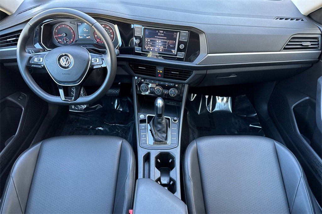 Used 2020 Volkswagen Jetta SE image 4