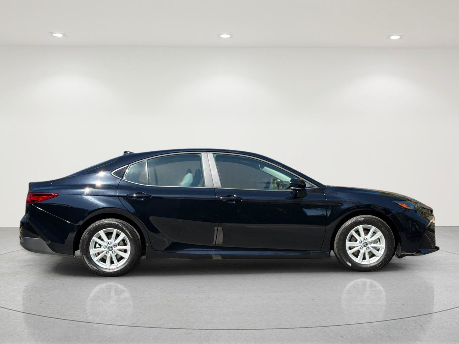 Used 2026 Toyota Camry LE FWD image 6