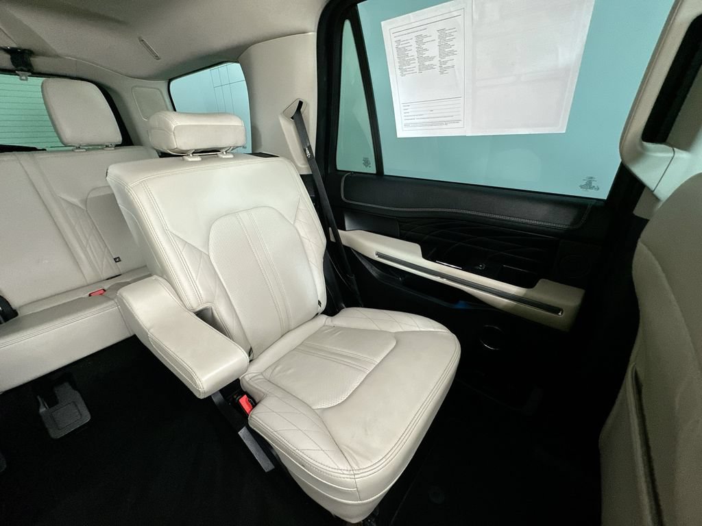 Used 2019 Ford Expedition Platinum AWD/4WD image 14